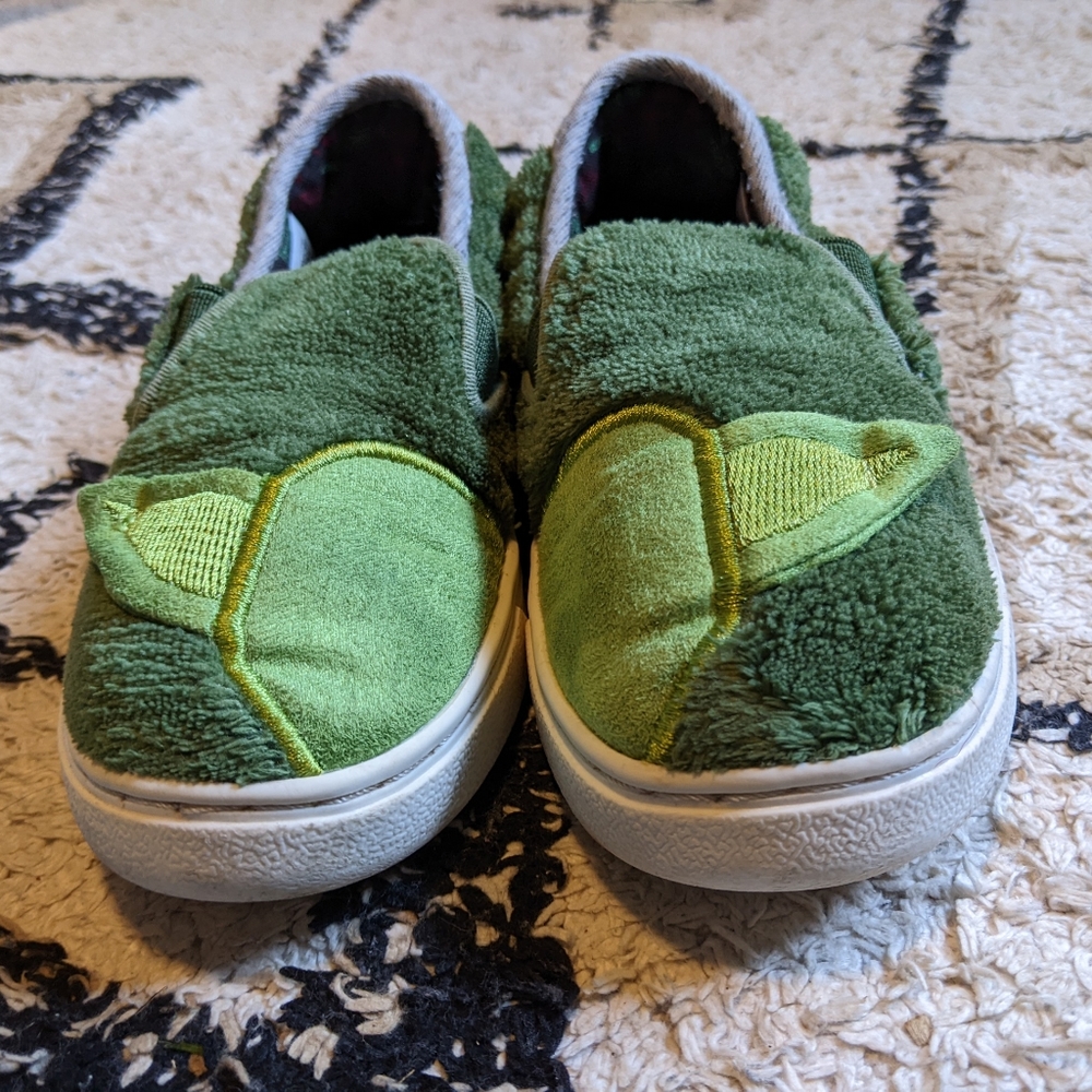 Toms Yoda toddler sneakers